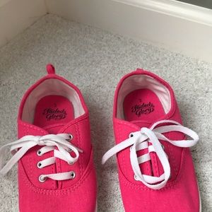 Faded Glory canvas sneakers. Size 3